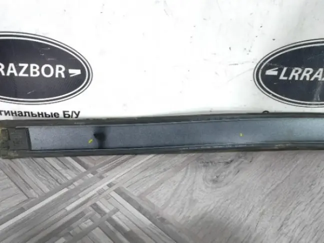 Молдинг крыши правый Discovery 5 L462