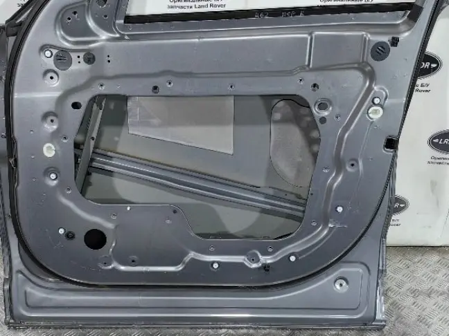 Дверь передняя правая Discovery 5 L462