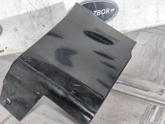 Молдинг переднего левого крыла Range Rover 4 L405