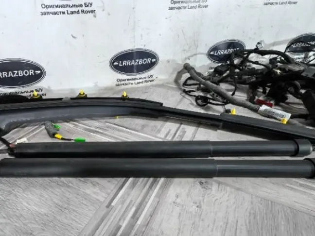 Амортизаторы багажника комплект Discovery 5 L462