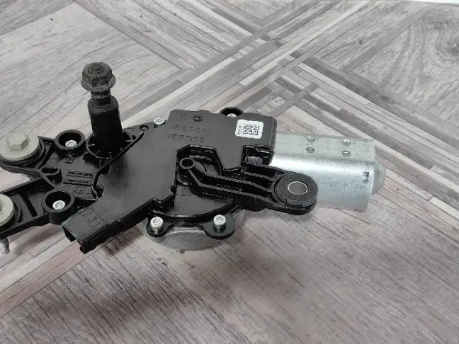 Моторчик заднего дворника Land Rover Discovery 5