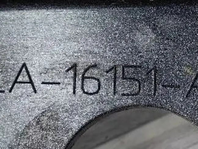 Кронштейн крыла Range Rover Sport 2 L494