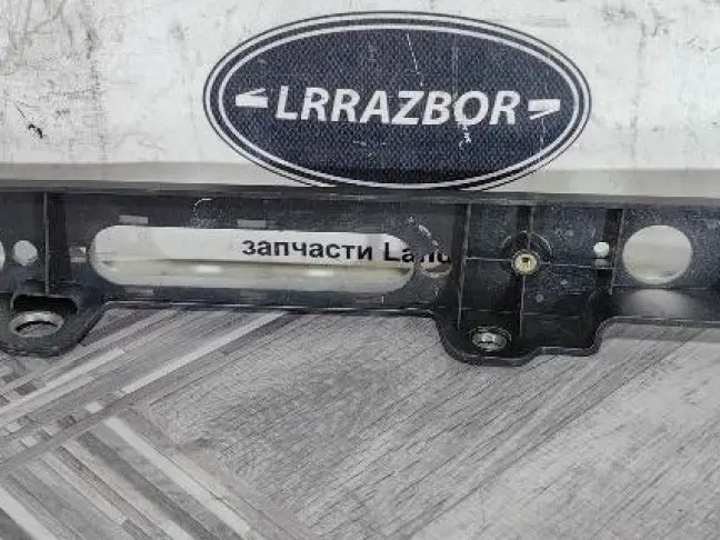 Кронштейн крыла Range Rover Sport 2 L494