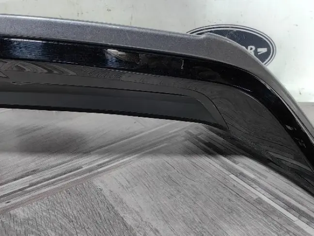 Спойлер задний Land Rover Discovery 5 L462