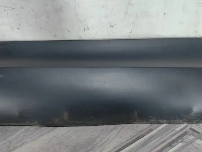 Молдинг передний правый Land Rover Discovery L462