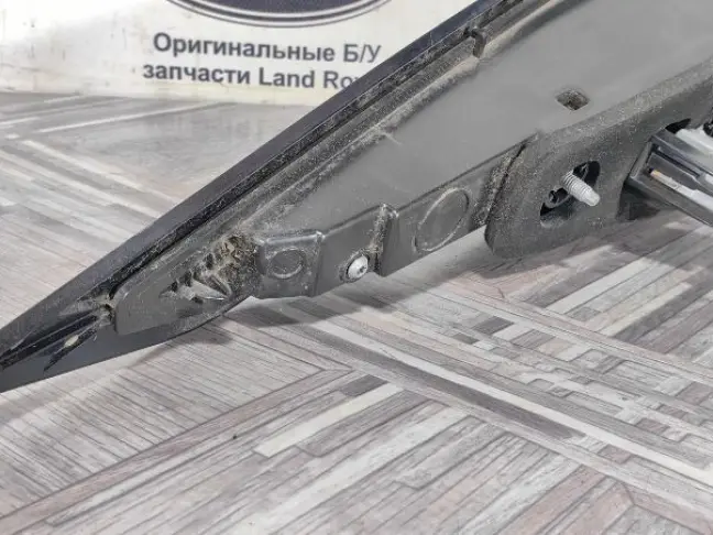 Фонарь задний правый Land Rover Discovery 5 L462