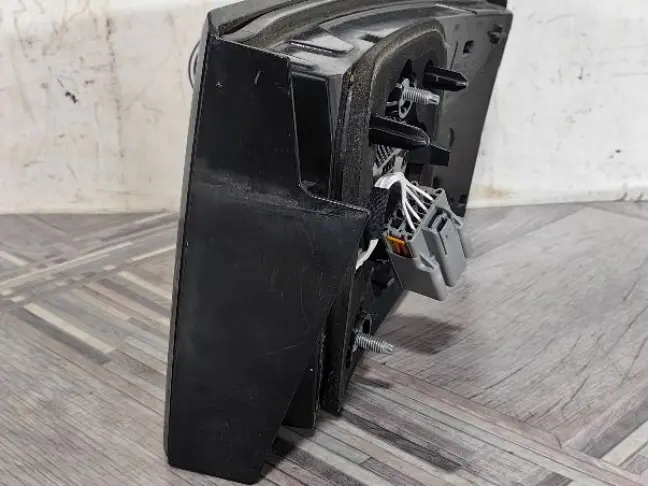 Фонарь задний левый Land Rover Discovery 5 L462