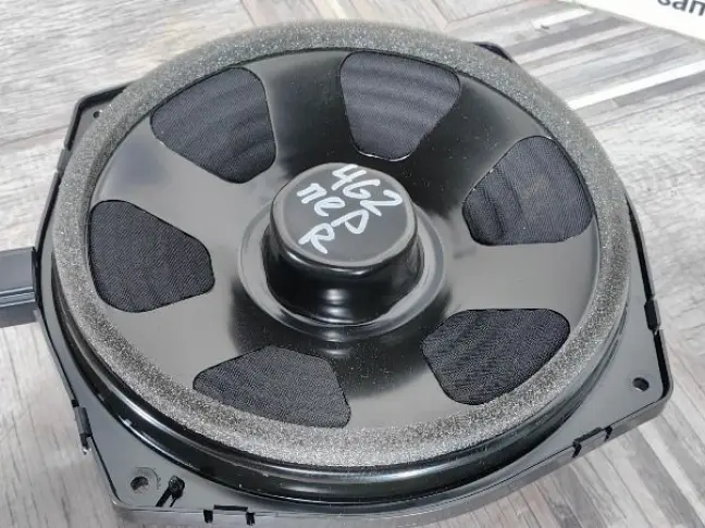 Динамик передний ниж Land Rover Discovery 5 L462