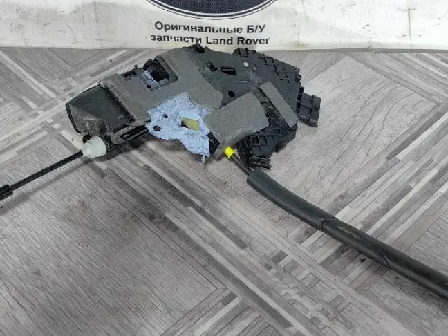 Замок задний правый Land Rover DISCOVERY 5 L462