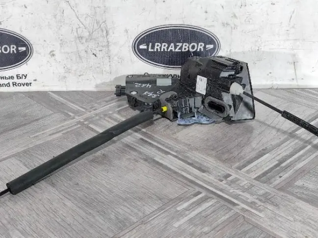 Замок задний правый Land Rover DISCOVERY 5 L462