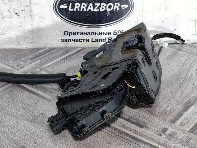 Замок передний правый Land Rover DISCOVERY 5 L462