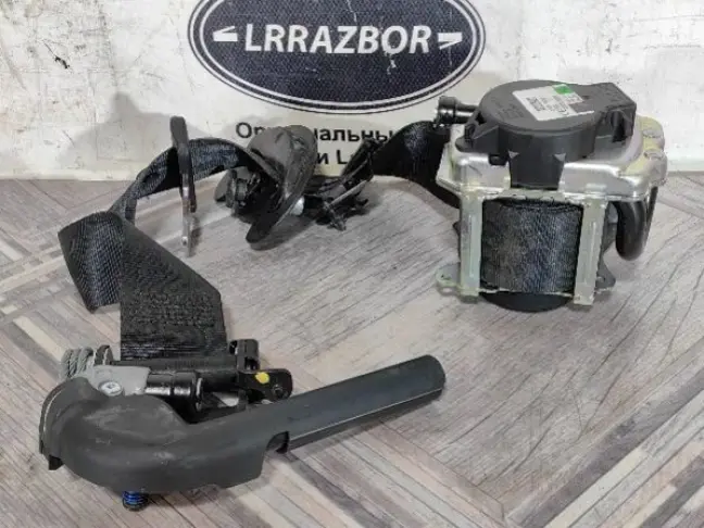 Ремень безопасности Land Rover Discovery 5 L462