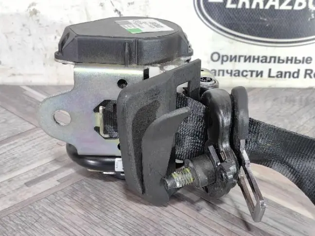 Ремень безопасности задний Discovery 5 L462