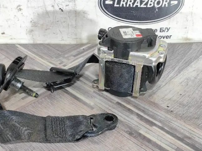 Ремень безопасности Land Rover Discovery 5 L462