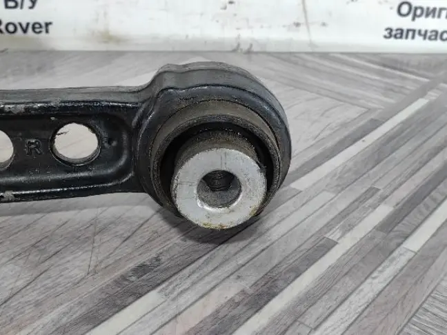 Рычаг передний правый прямой Range Rover 4 L405