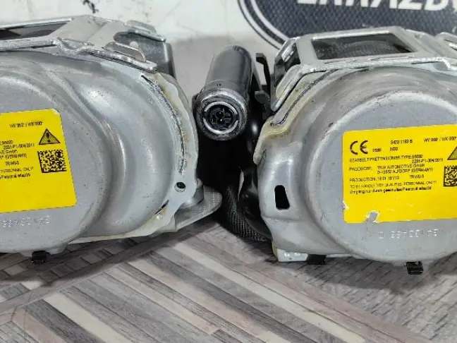 Ремень безопасности перед Jaguar E-Pace 2017-2021