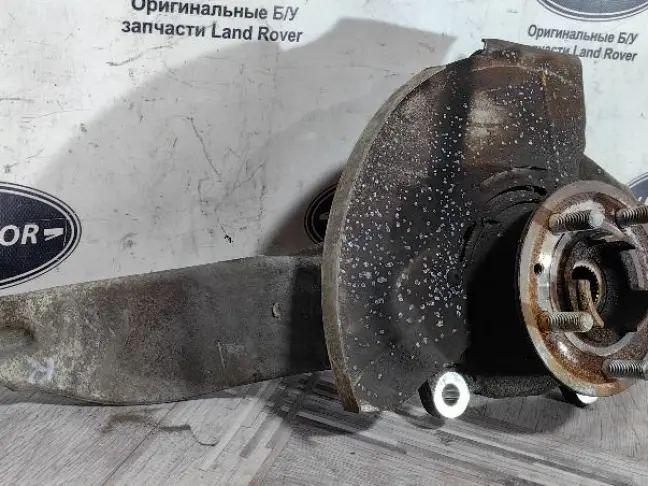 Кулак передний правый Range Rover L494 2013-2017