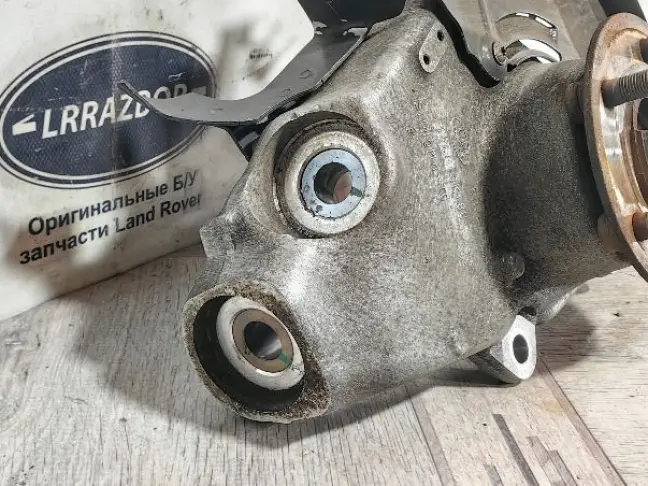 Кулак передний левый Range Rover L405 L494 2012+