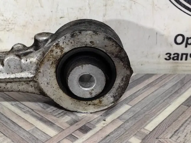 Рычаг передний верхний левый Range Rover L494