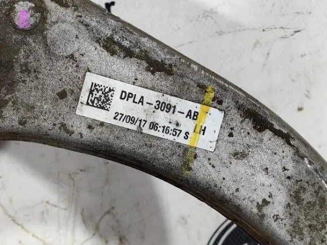 Рычаг передний верхний левый Range Rover L494