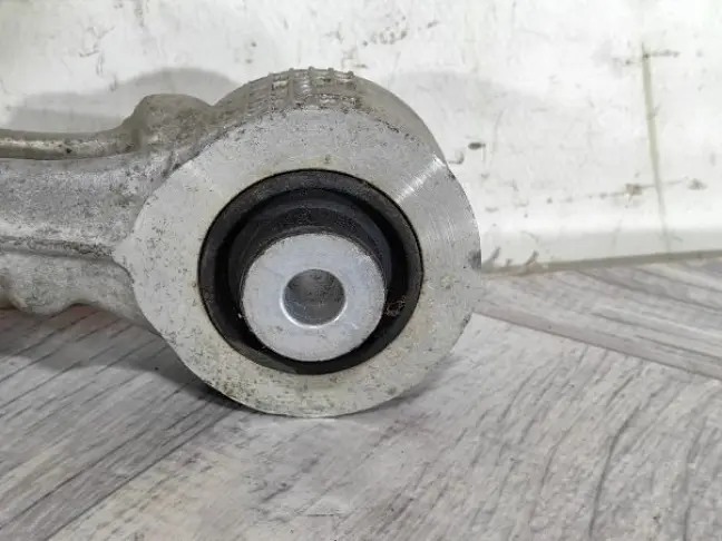 Рычаг передний верхний правый Range Rover L494