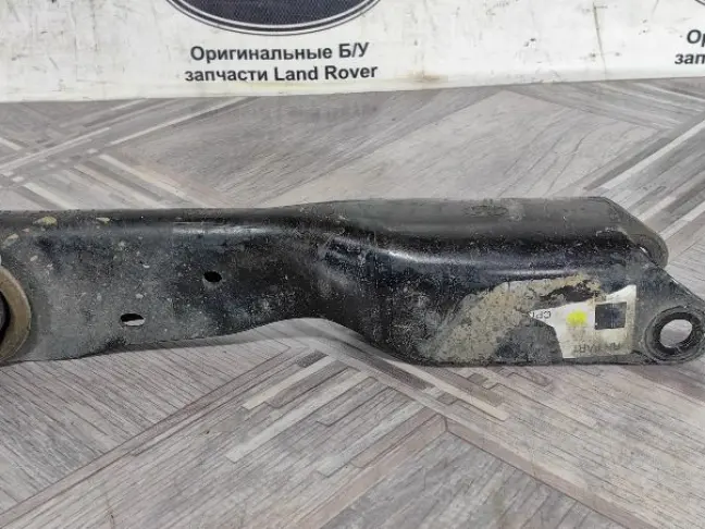 Рычаг задний развальный правый Discovery 5 L462
