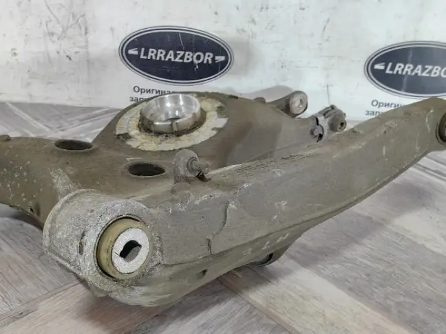 Рычаг задний левый нижний Range Rover L494