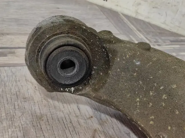 Рычаг задний левый нижний Range Rover L494