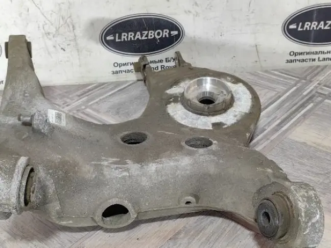 Рычаг задний правый нижний Range Rover L494