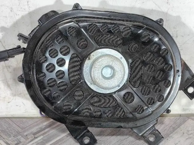 Сабвуфер  Land Rover Discovery 5 L462