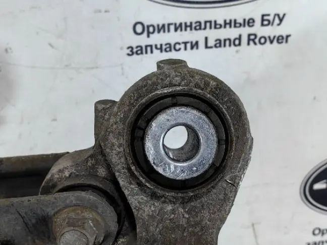 Кулак задний левый Range Rover Sport 2 L494