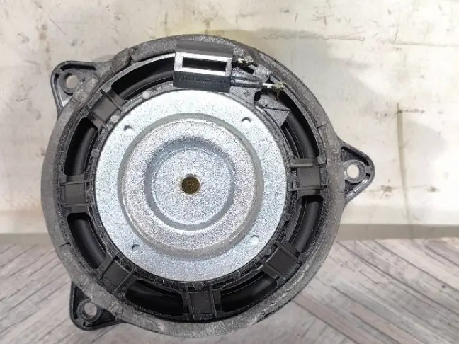 Динамик среднечастотный Land Rover Discovery 5