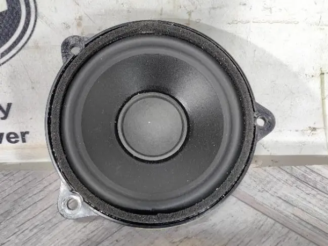 Динамик среднечастотный Land Rover Discovery 5