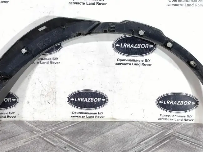 Молдинг заднего крыла  Land Rover Discovery 5 L462