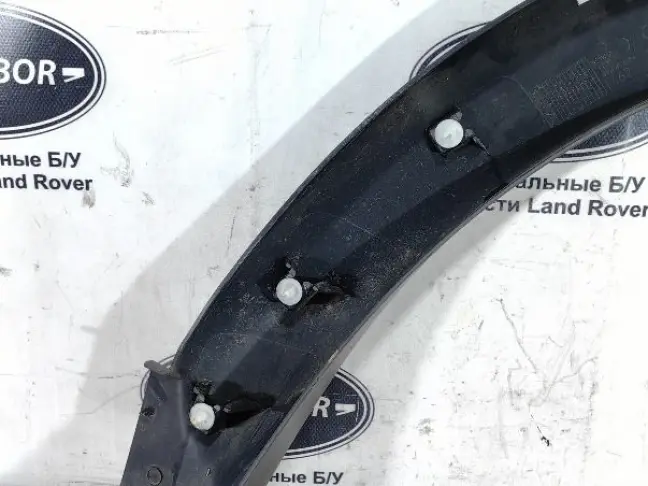 Молдинг заднего крыла  Land Rover Discovery 5 L462