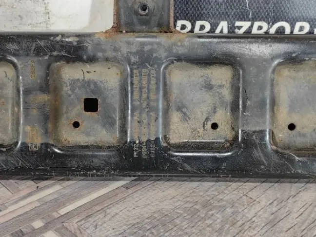 Опора радиаторов Range Rover Evoque I L538 204DT