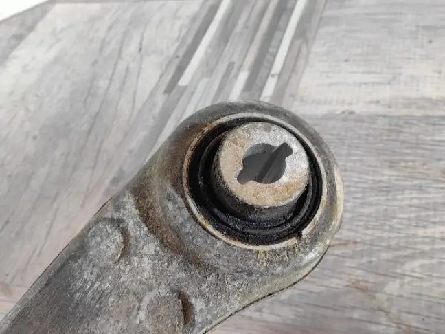 Рычаг задний левый верхн Range Rover Evoque 2 L551