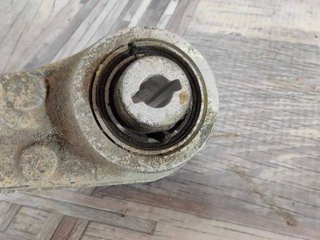 Рычаг задний левый верхн Range Rover Evoque 2 L551