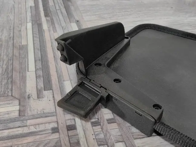 Шторка багажника Land Rover Discovery 5 L462