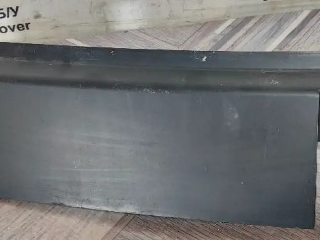 Уплотнитель капота Land Rover Discovery 5 L462