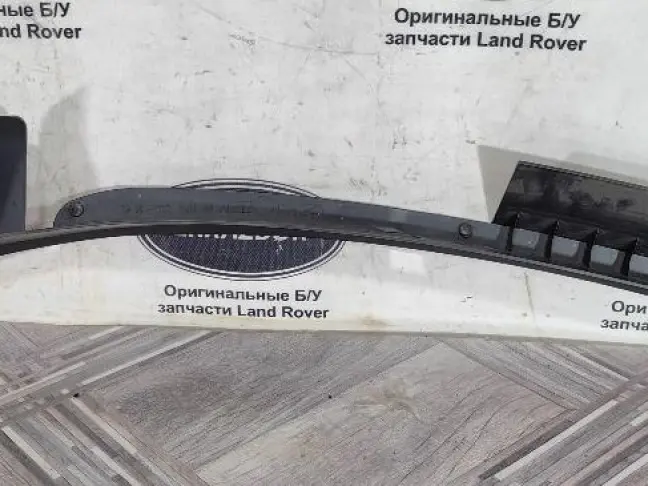 Уплотнитель капота Land Rover Discovery 5 L462