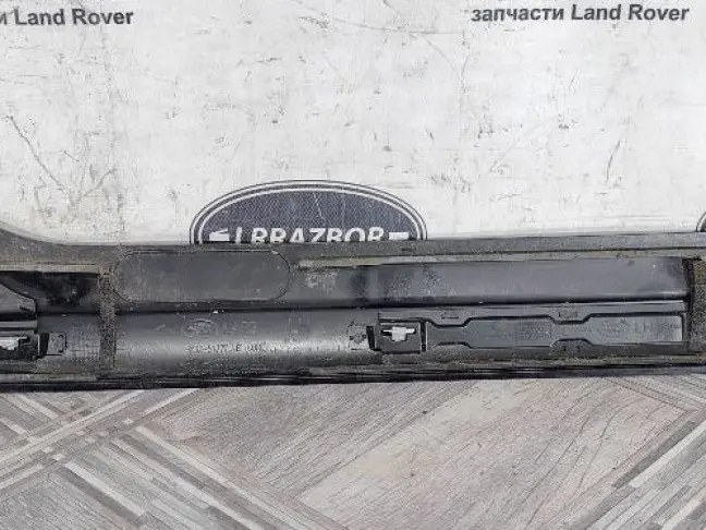 Молдинг крыши левый Land Rover Discovery 5 L462