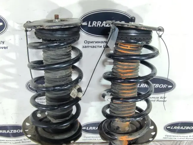 Амортизаторы передние Range Rover Evoque 2 L551