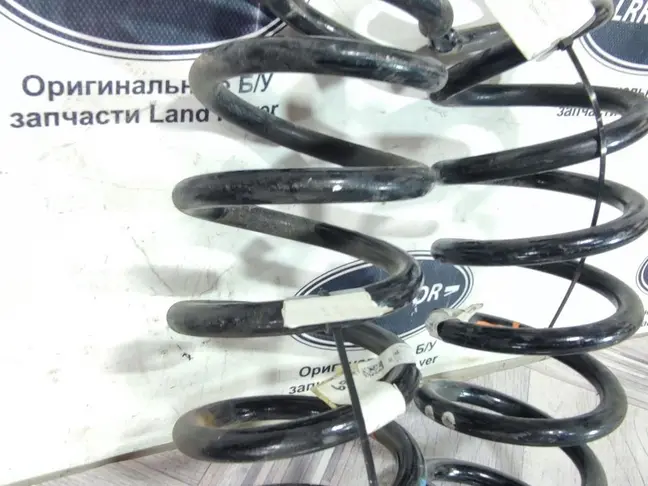 Пружина задняя пара Range Rover Evoque 2 L551