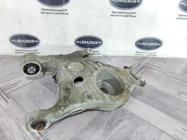 Рычаг задний нижний левый Evoque 2 L551