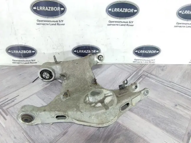 Рычаг задний нижний правый Evoque 2 L551