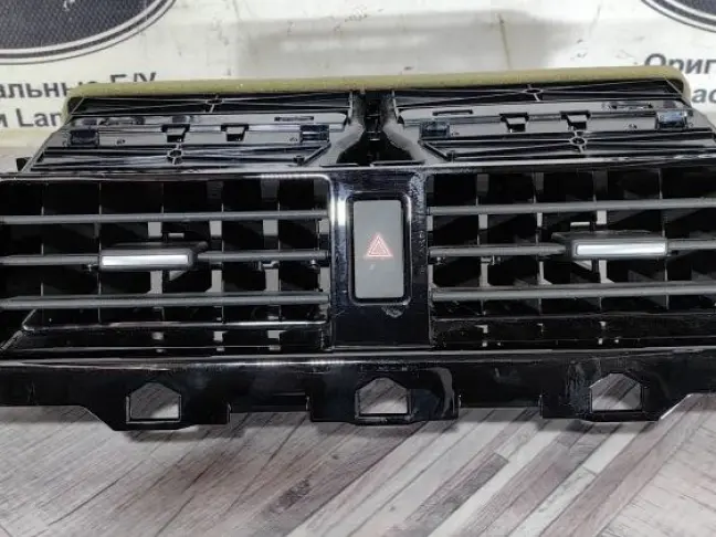 Дефлектор воздуховода Land Rover Discovery 5 L462