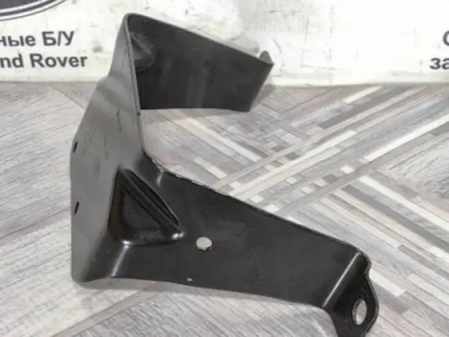 Кронштейн дуг правый  Range Rover Sport 2 L494