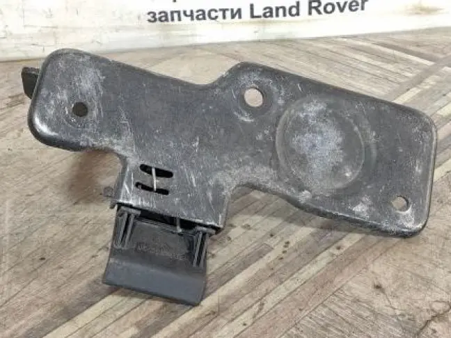 Защелка предохранительная капота Discovery 5 L462