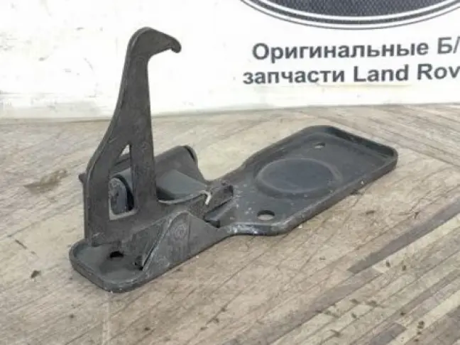 Защелка предохранительная капота Discovery 5 L462
